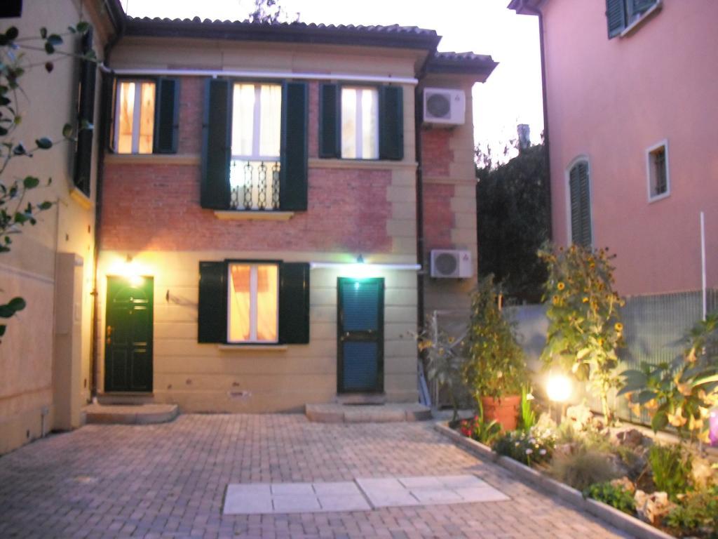Appunti di Viaggio Room & Breakfast San Giorgio di Piano Ruang foto